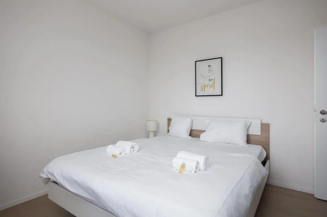 Grand Terrace Suite Elite 4,5Br Ba52 زيورخ 0*,